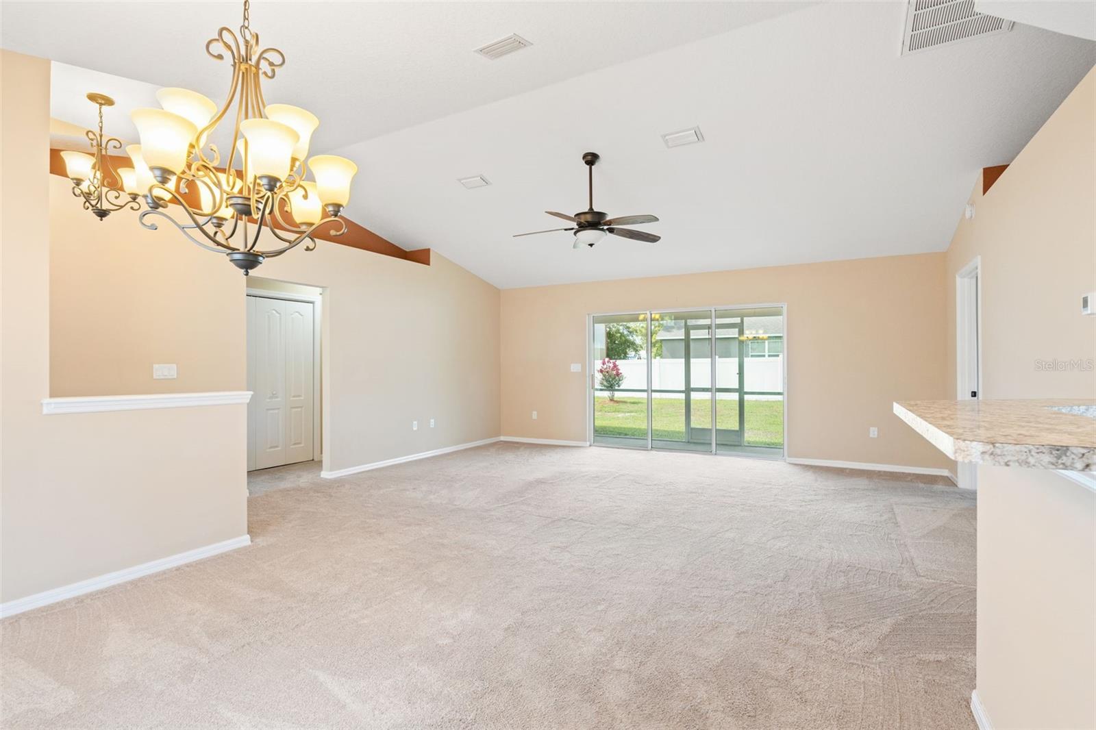 Image 12 of 41 For 5346 Pierpoint Avenue
