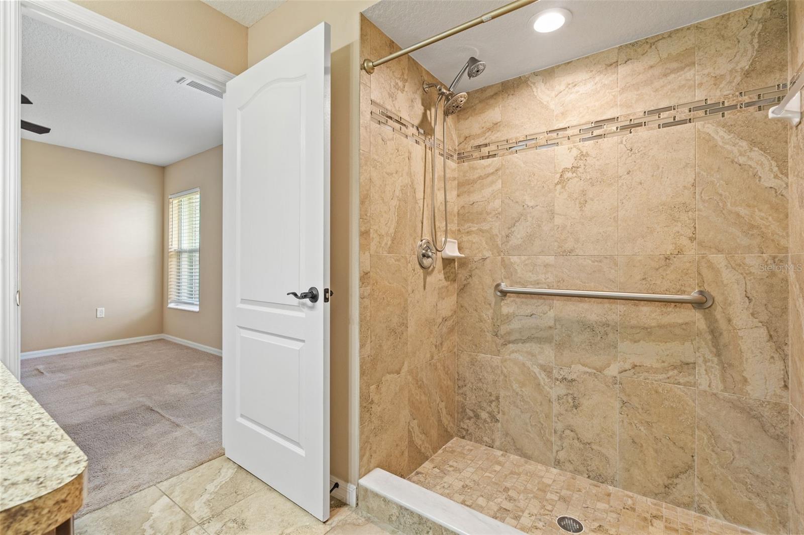 Image 22 of 41 For 5346 Pierpoint Avenue