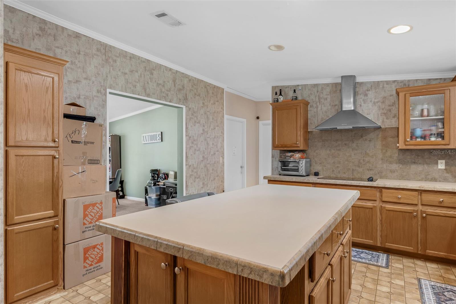Image 14 of 44 For 17435 Palm Drive