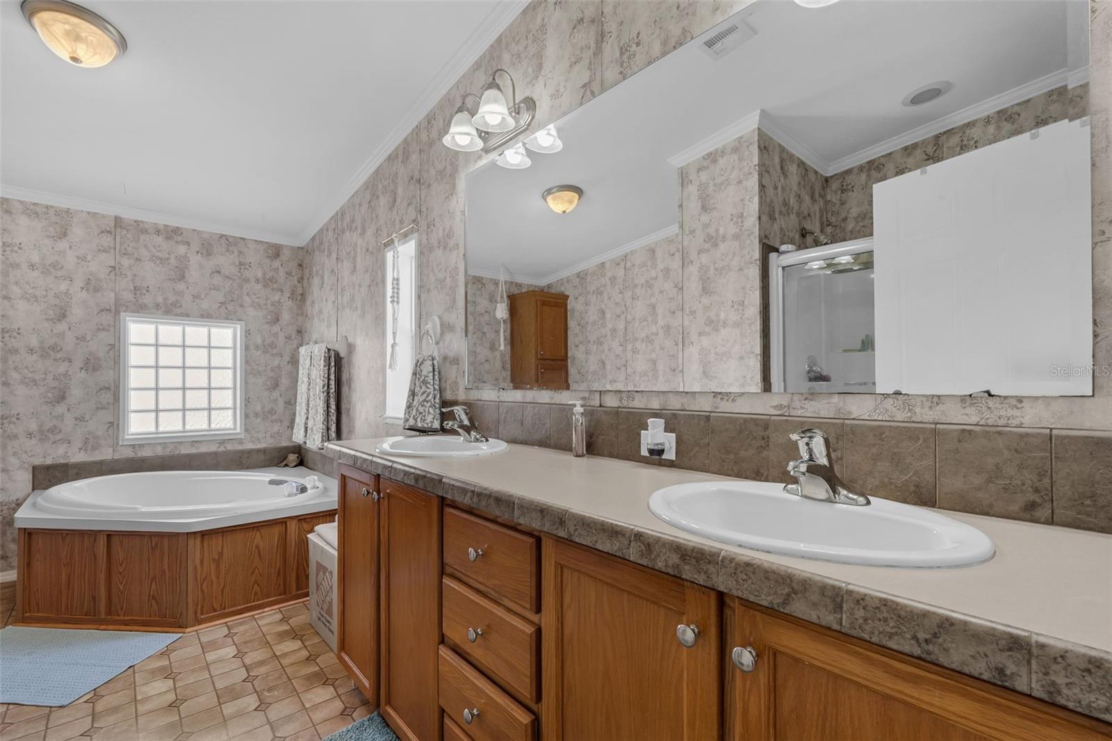 Image 18 of 44 For 17435 Palm Drive
