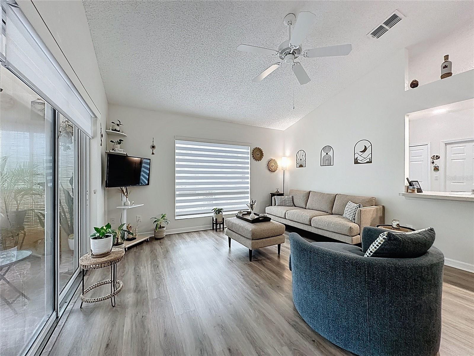 Image 12 of 62 For 3595 Eversholt Street