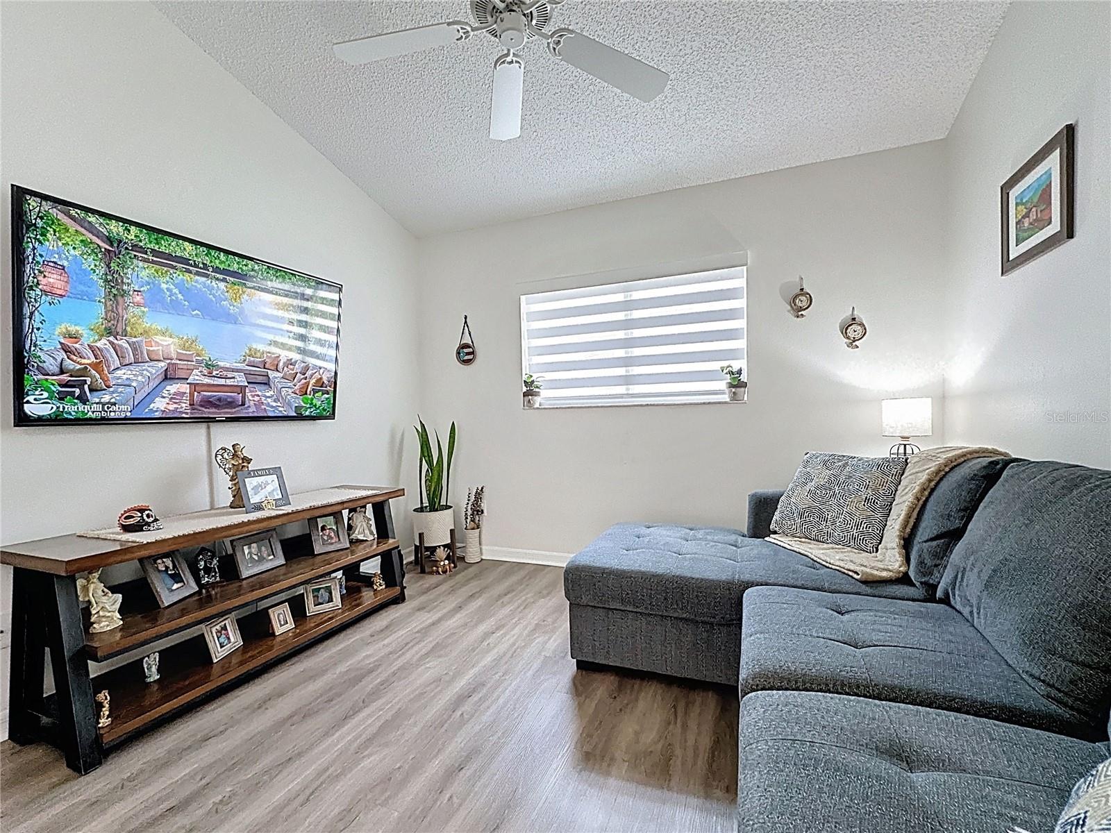 Image 7 of 62 For 3595 Eversholt Street