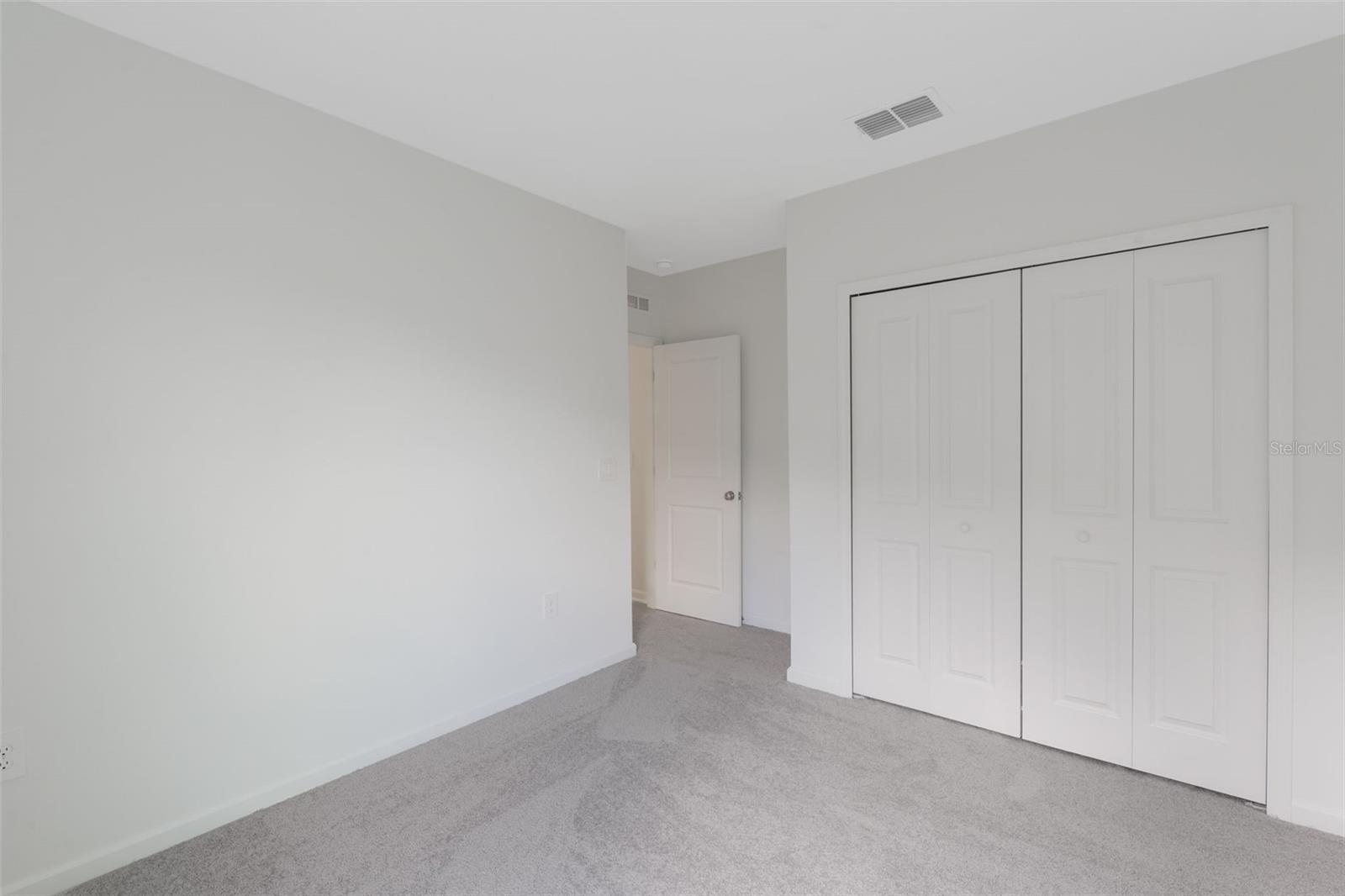Image 17 of 20 For 249 Streamwater Way