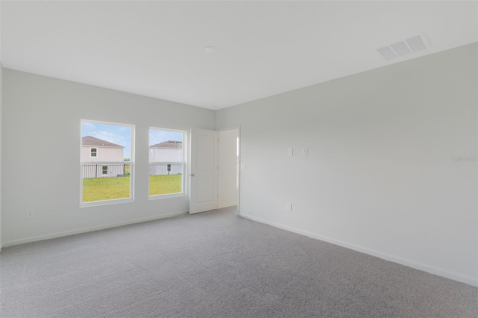 Image 9 of 20 For 249 Streamwater Way