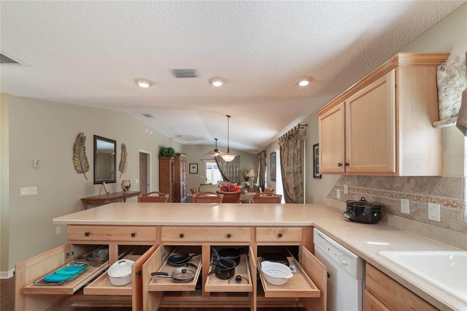 Image 13 of 28 For 1497 Alexandria Place
