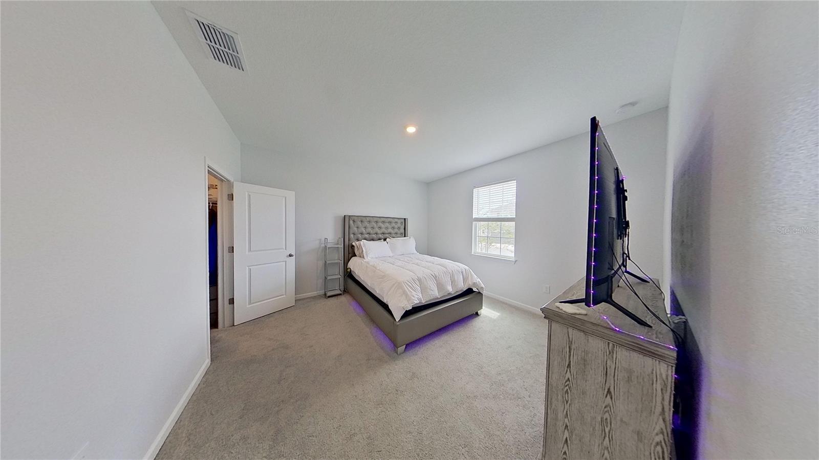 Image 12 of 46 For 646 Avila Place