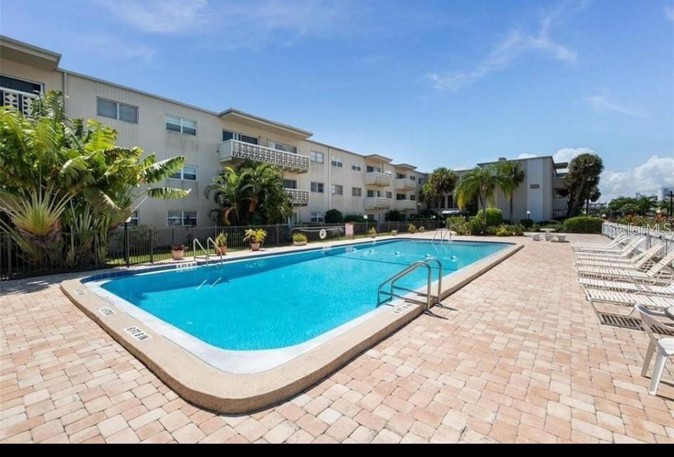 Image 16 of 20 For 223 Columbia Drive 211