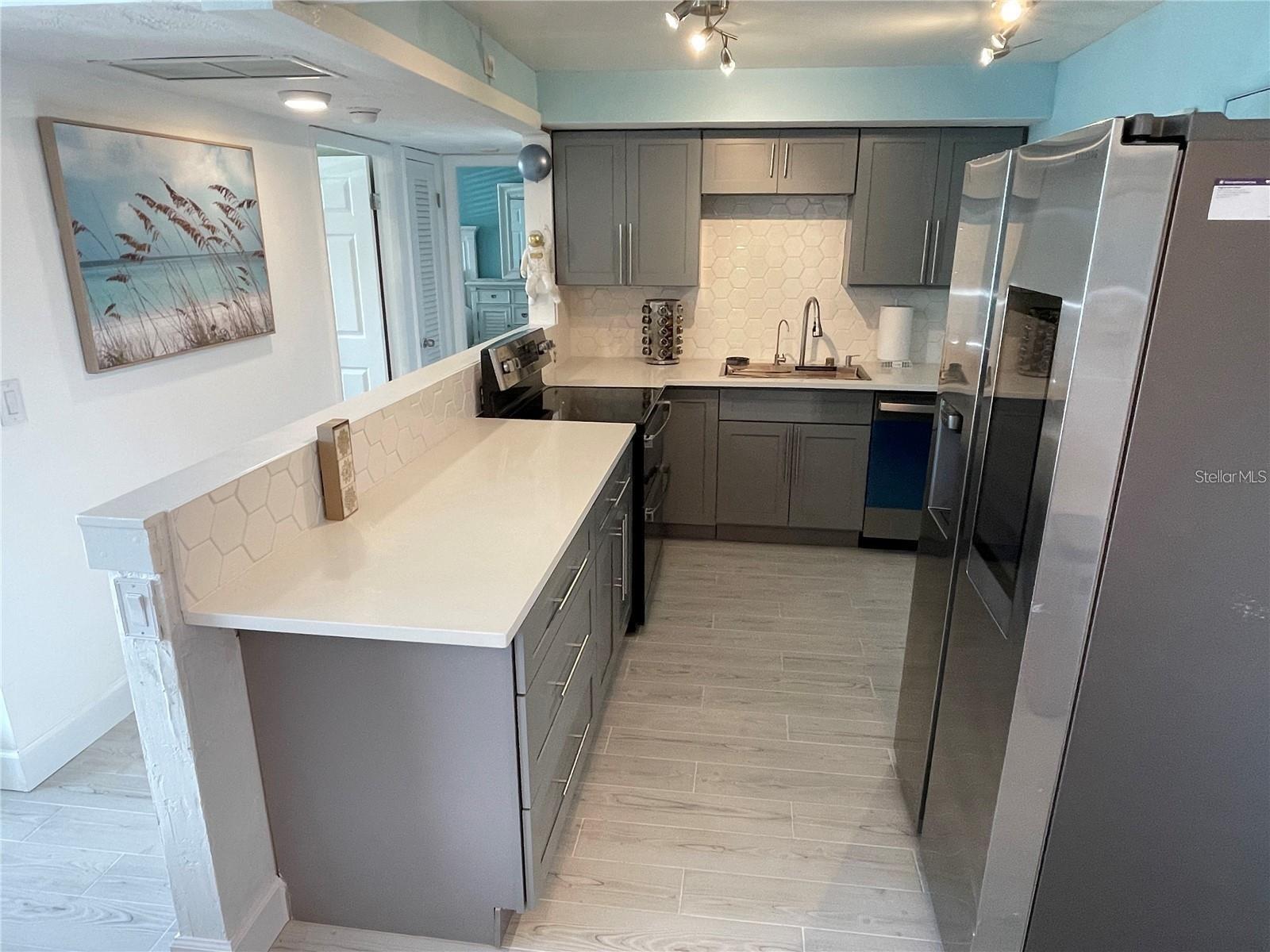 Image 9 of 20 For 223 Columbia Drive 211