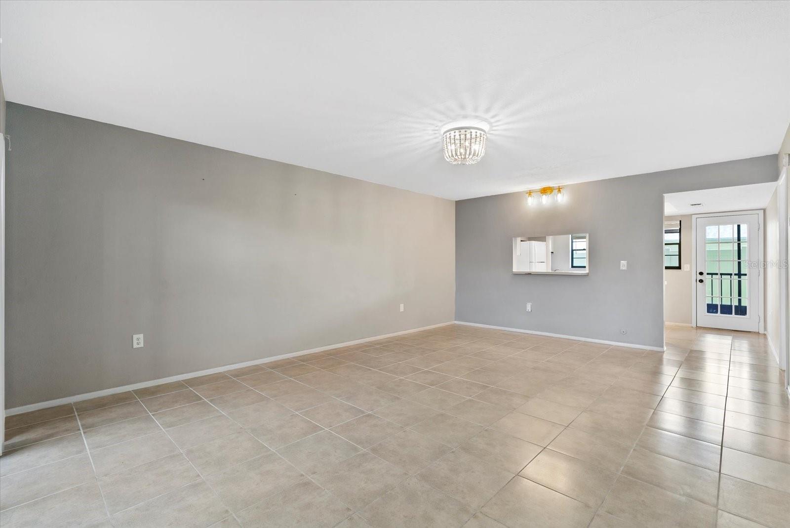 Image 3 of 22 For 2431 Bayshore Gardens Parkway 19