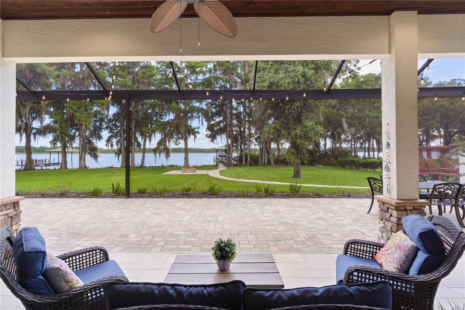 Listing photo id 8 for 10994 River Ranch Path