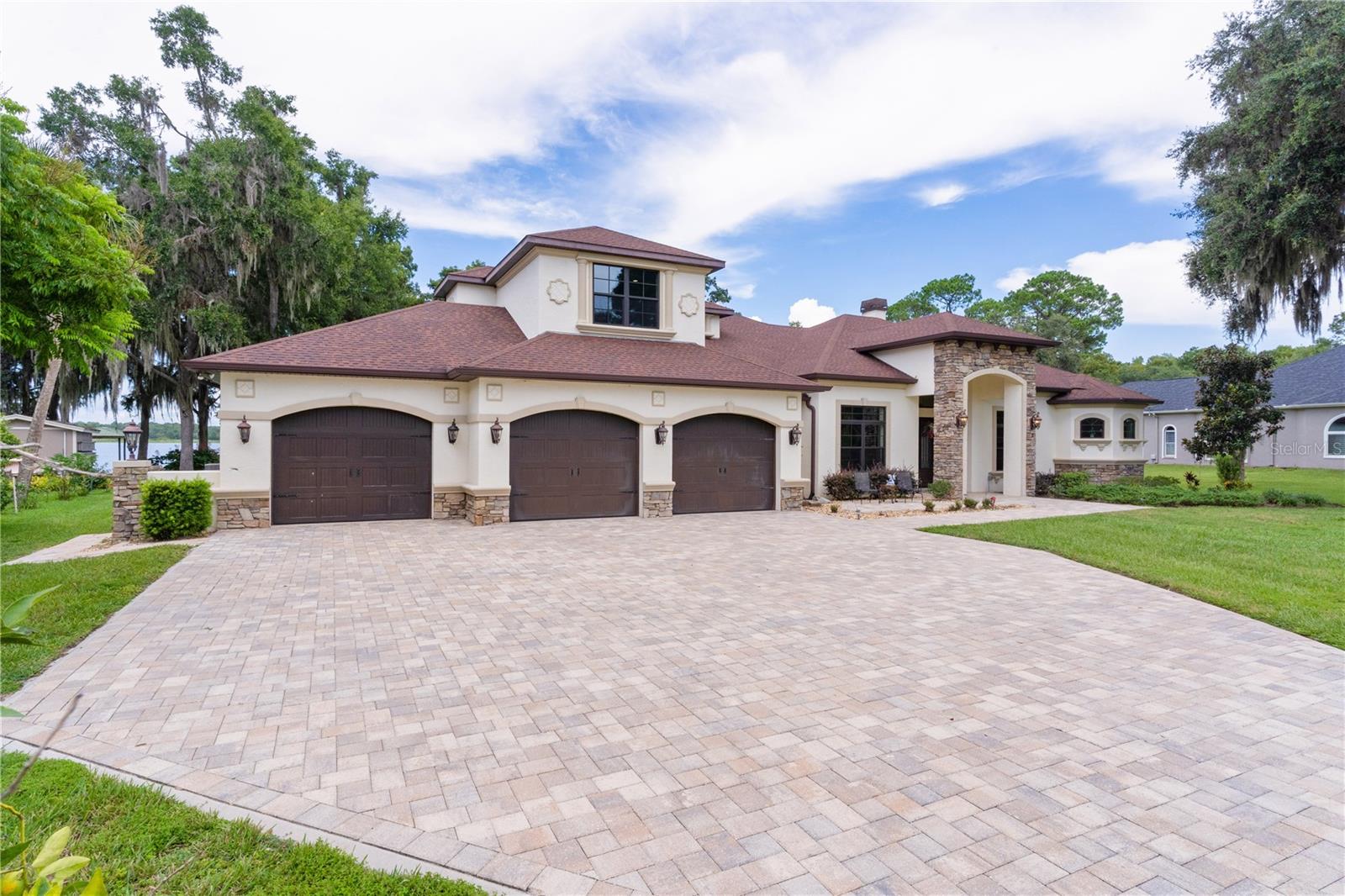 Listing photo id 7 for 10994 River Ranch Path