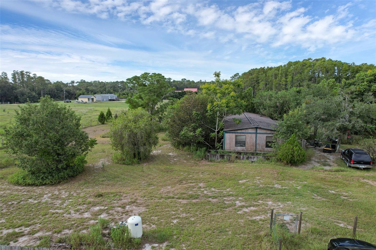 Image 4 of 25 For 2920 Periwinkle Drive