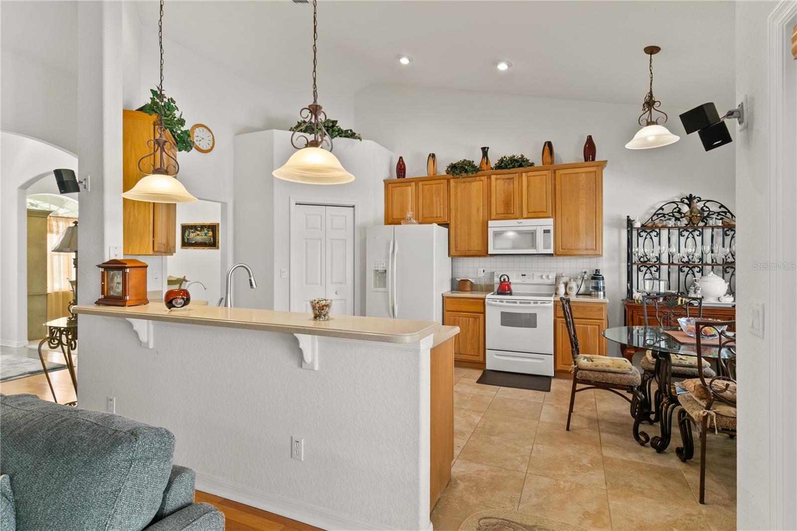 Image 14 of 48 For 9646 Spring Lake Drive