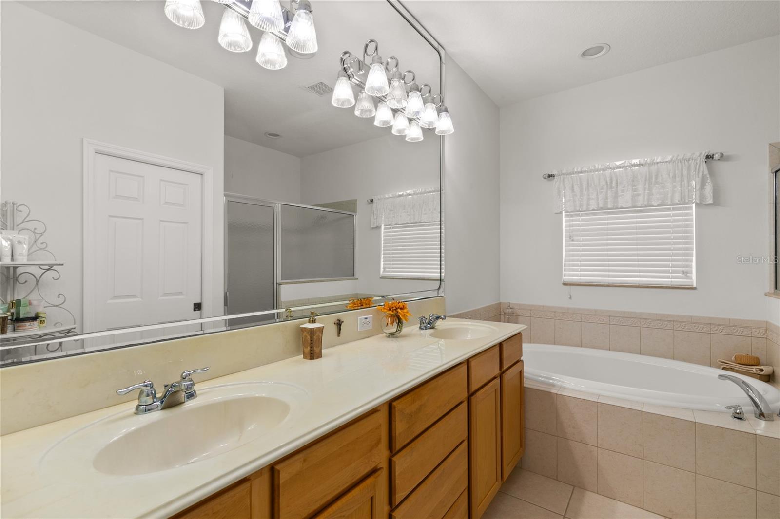 Image 20 of 48 For 9646 Spring Lake Drive