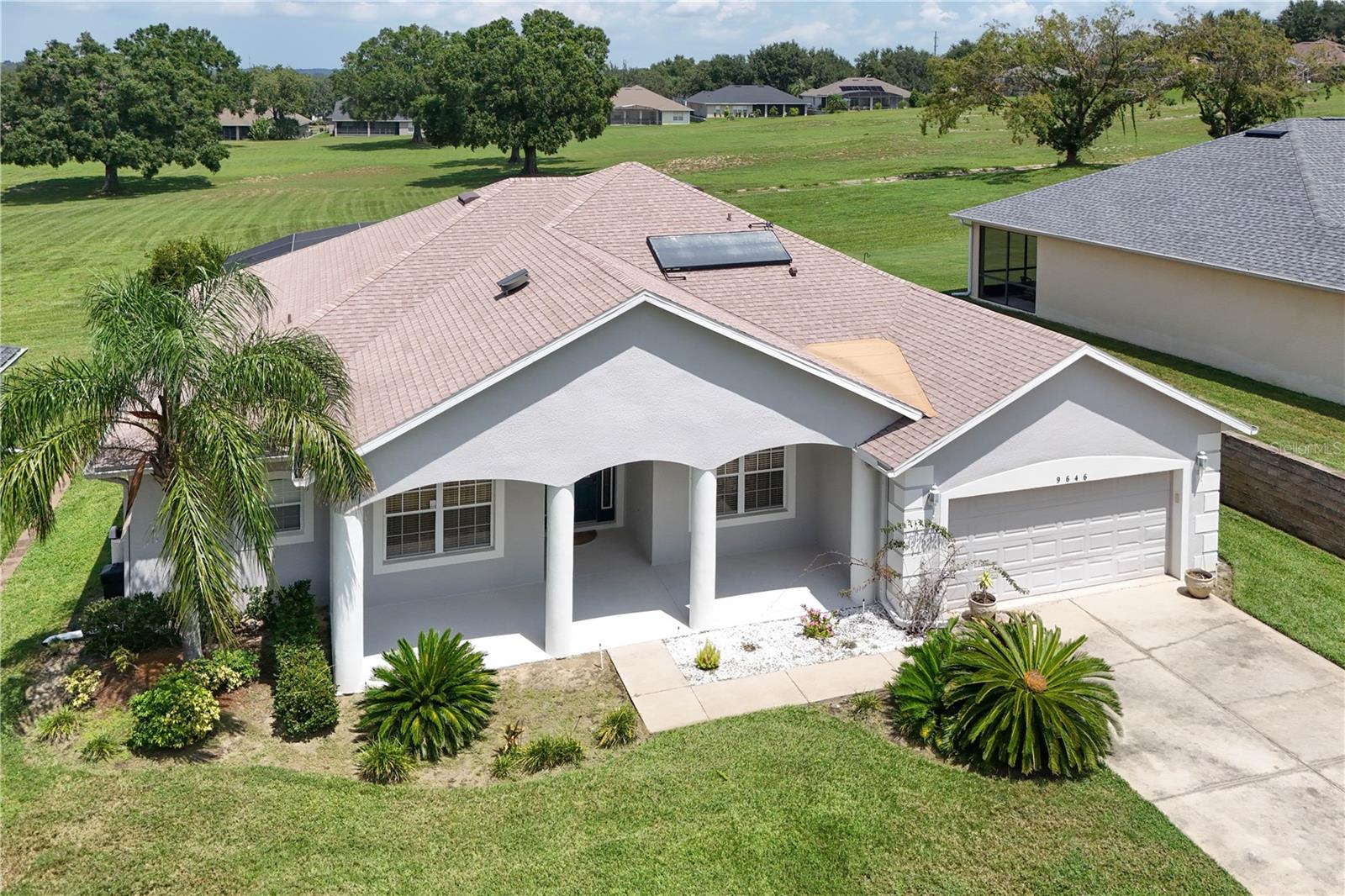 Image 4 of 48 For 9646 Spring Lake Drive