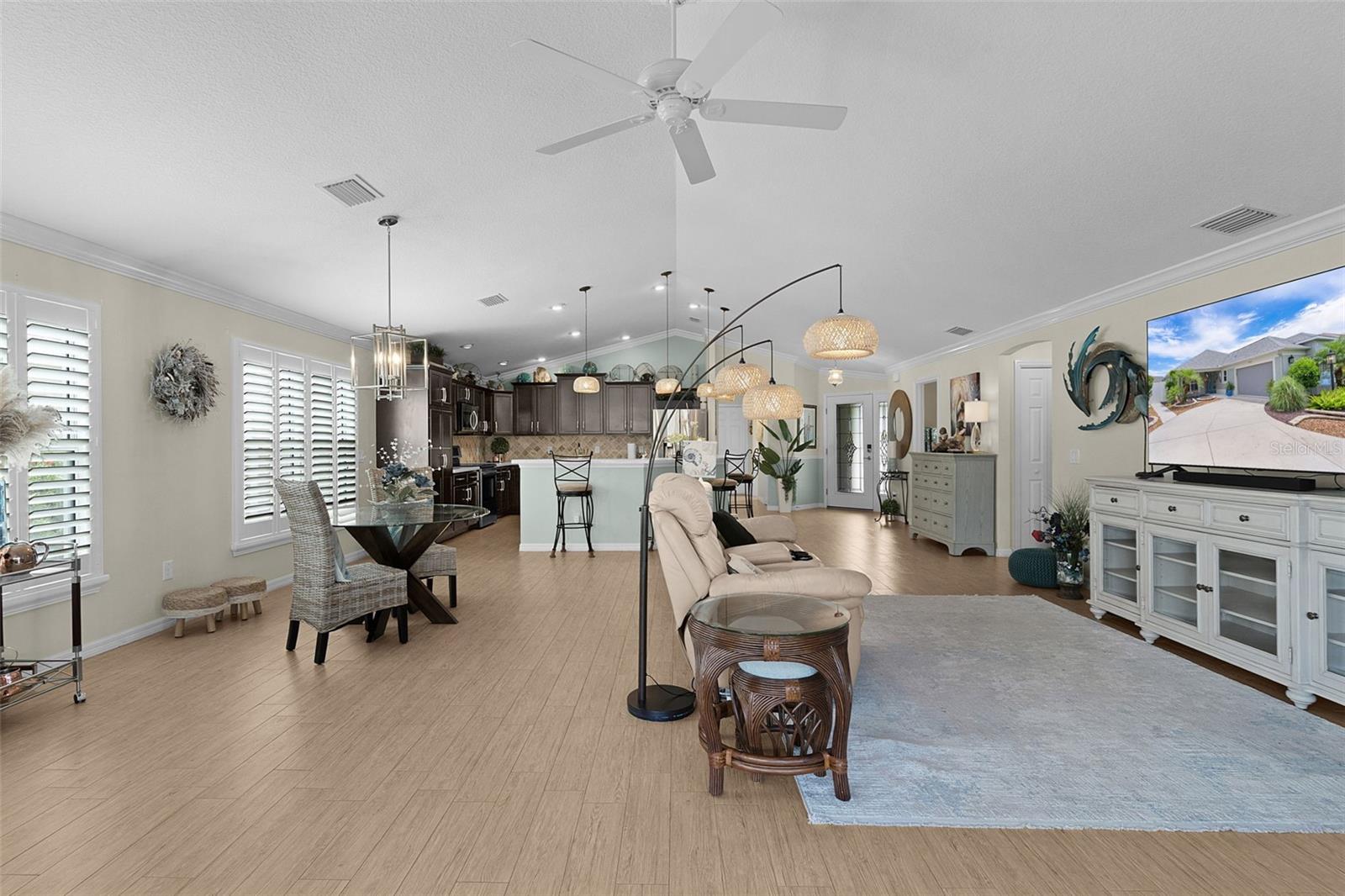 Image 16 of 49 For 635 D'angelo Lane