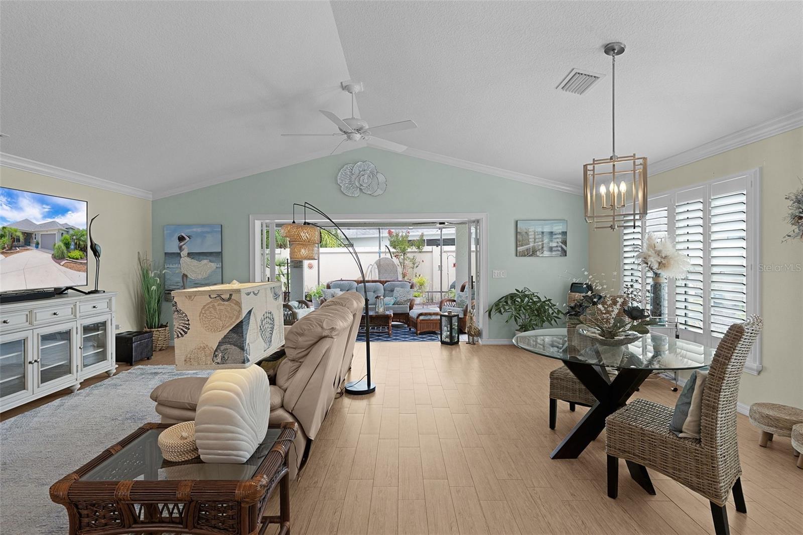 Image 19 of 49 For 635 D'angelo Lane