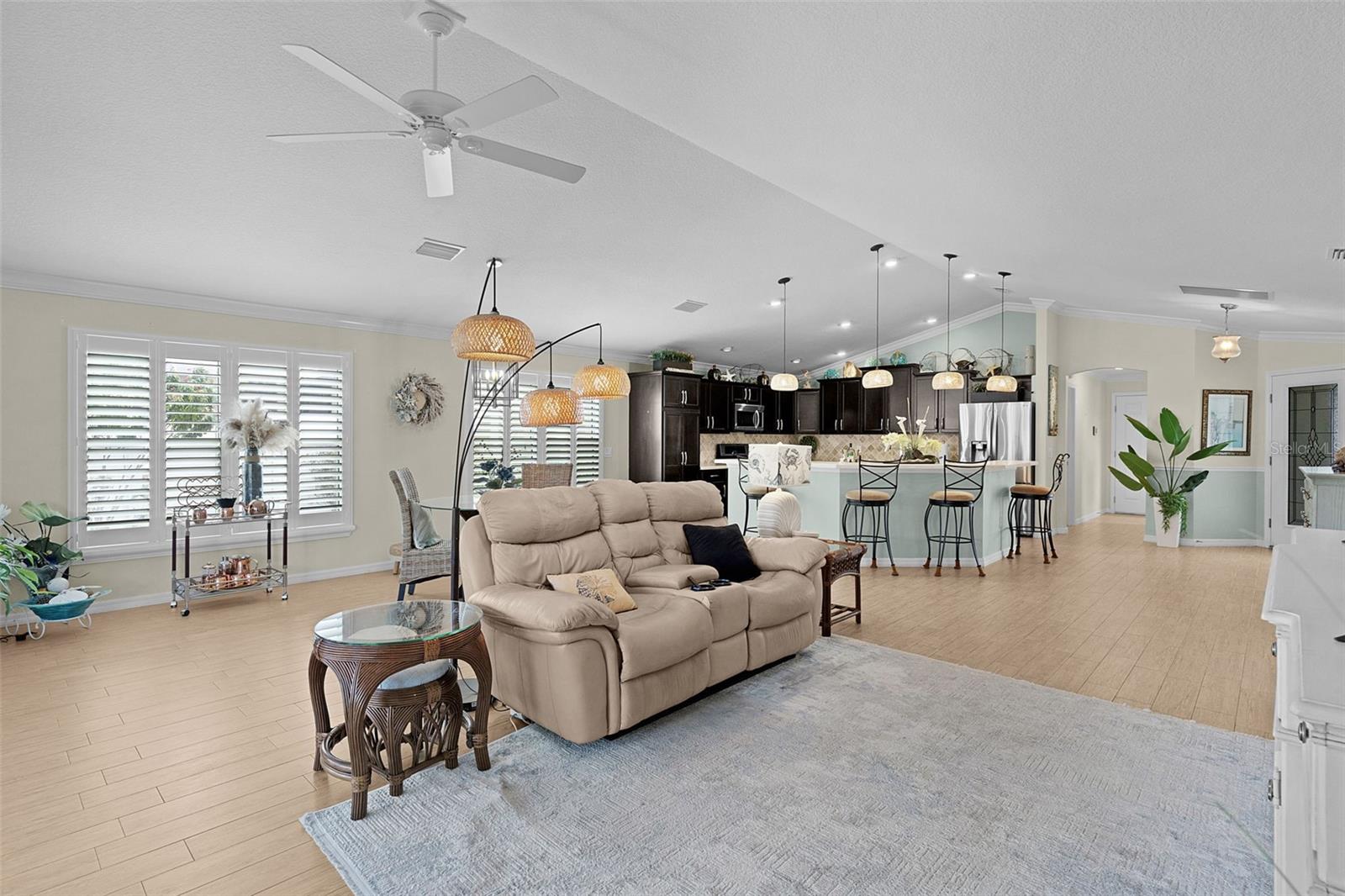 Image 21 of 49 For 635 D'angelo Lane