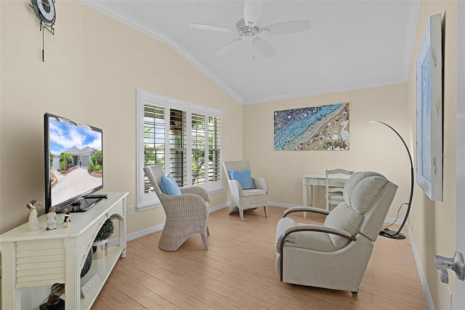 Image 31 of 49 For 635 D'angelo Lane