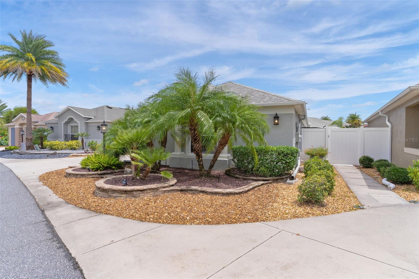 Image 5 of 49 For 635 D'angelo Lane