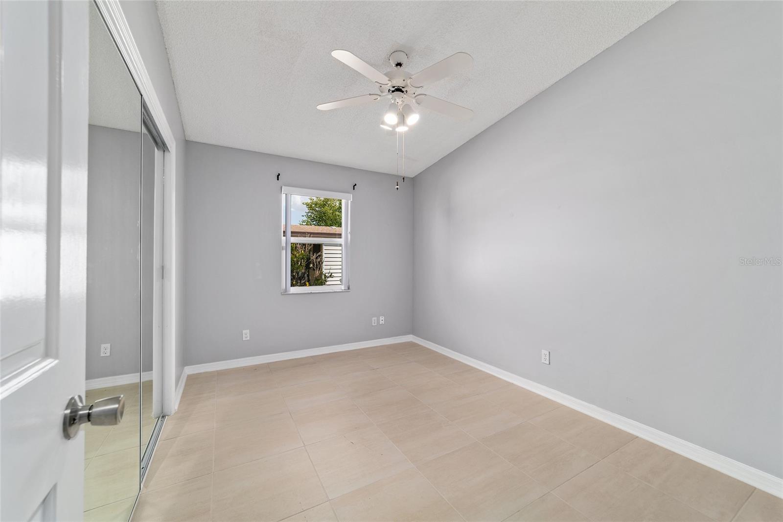 Image 28 of 39 For 724 Prado Drive