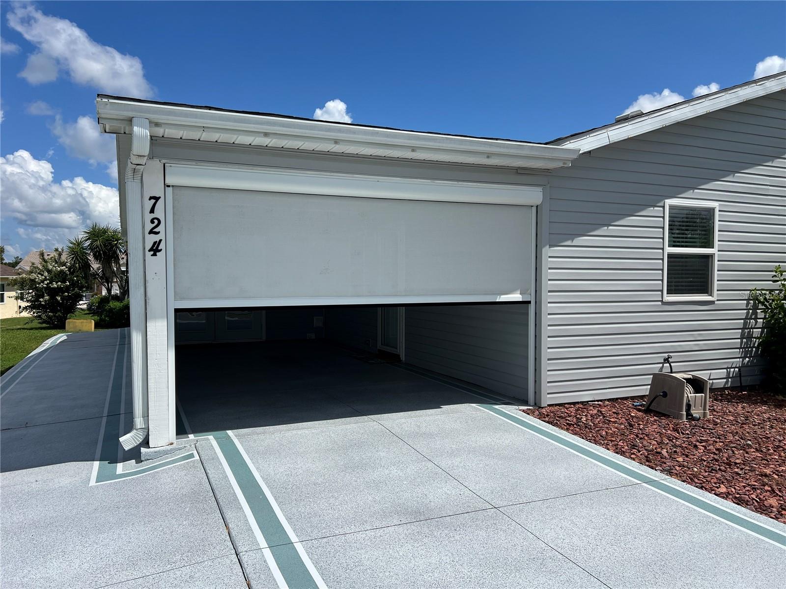 Image 4 of 39 For 724 Prado Drive