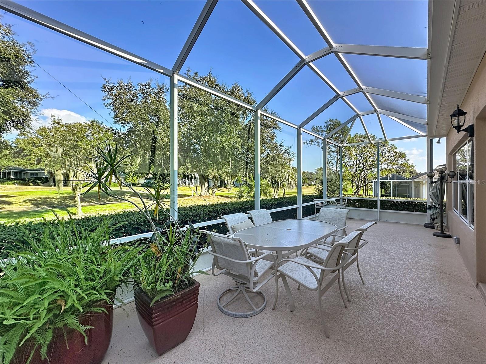 Image 3 of 93 For 1990 Farmington Court