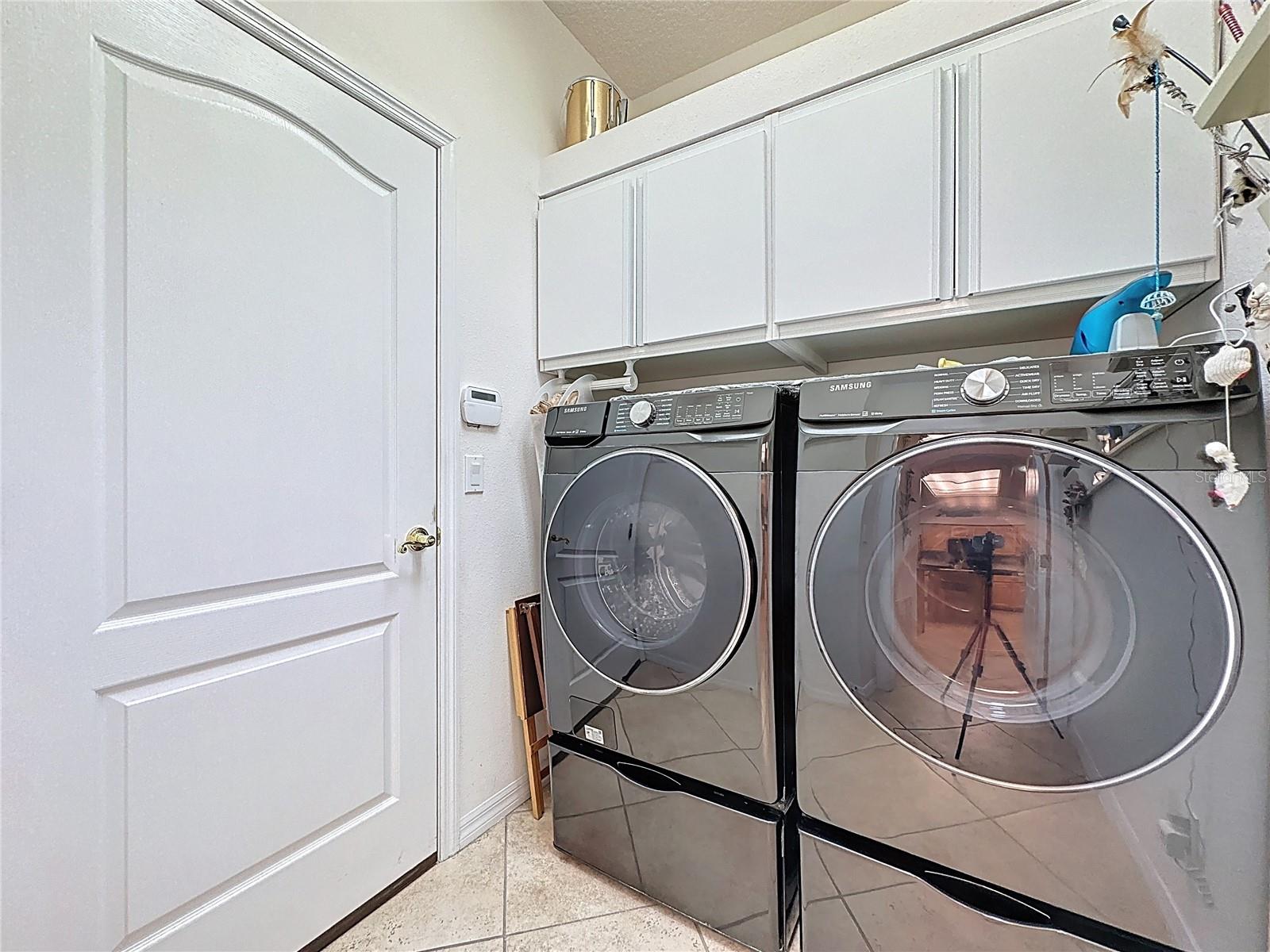 Image 52 of 93 For 1990 Farmington Court