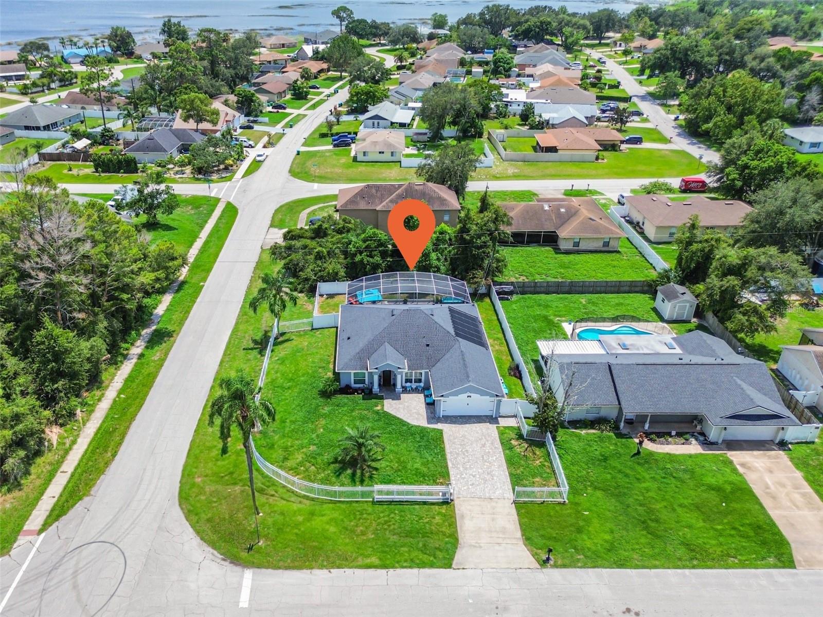 Image 10 of 57 For 2497 Treehaven Drive