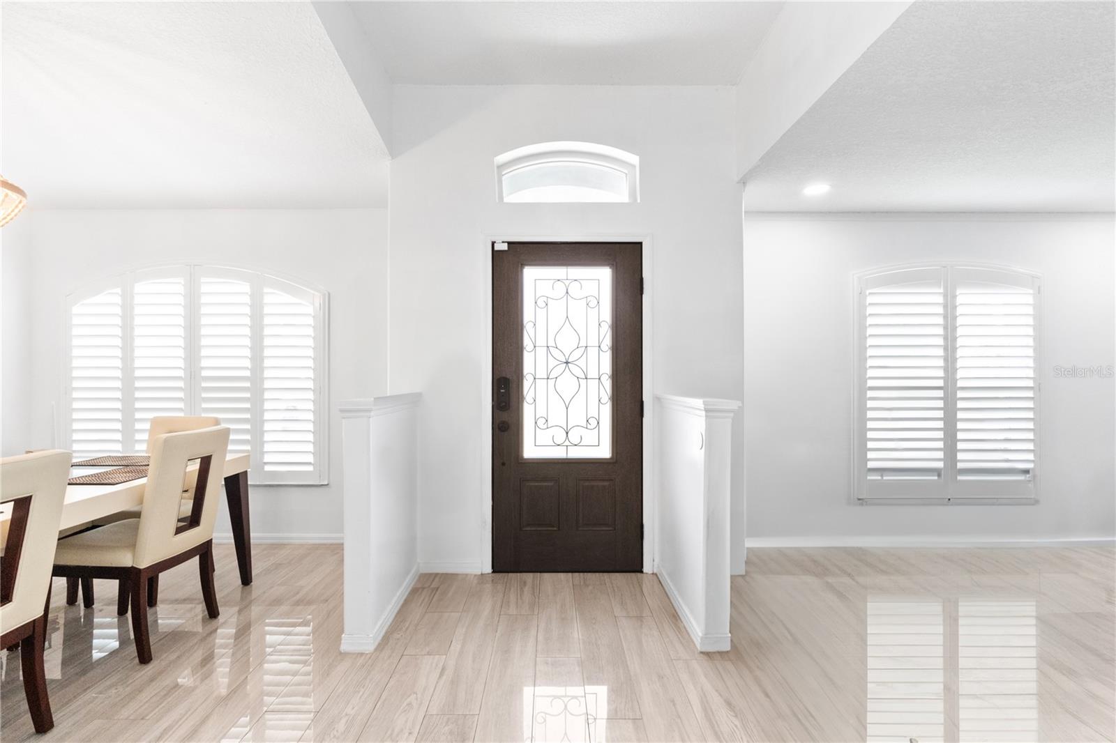 Image 11 of 57 For 2497 Treehaven Drive