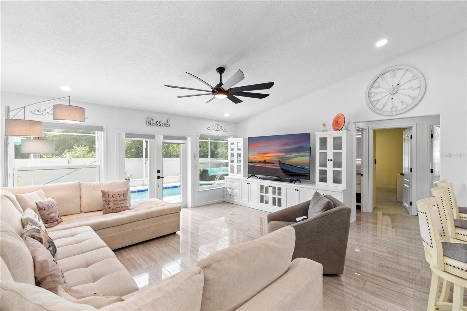 Image 16 of 57 For 2497 Treehaven Drive