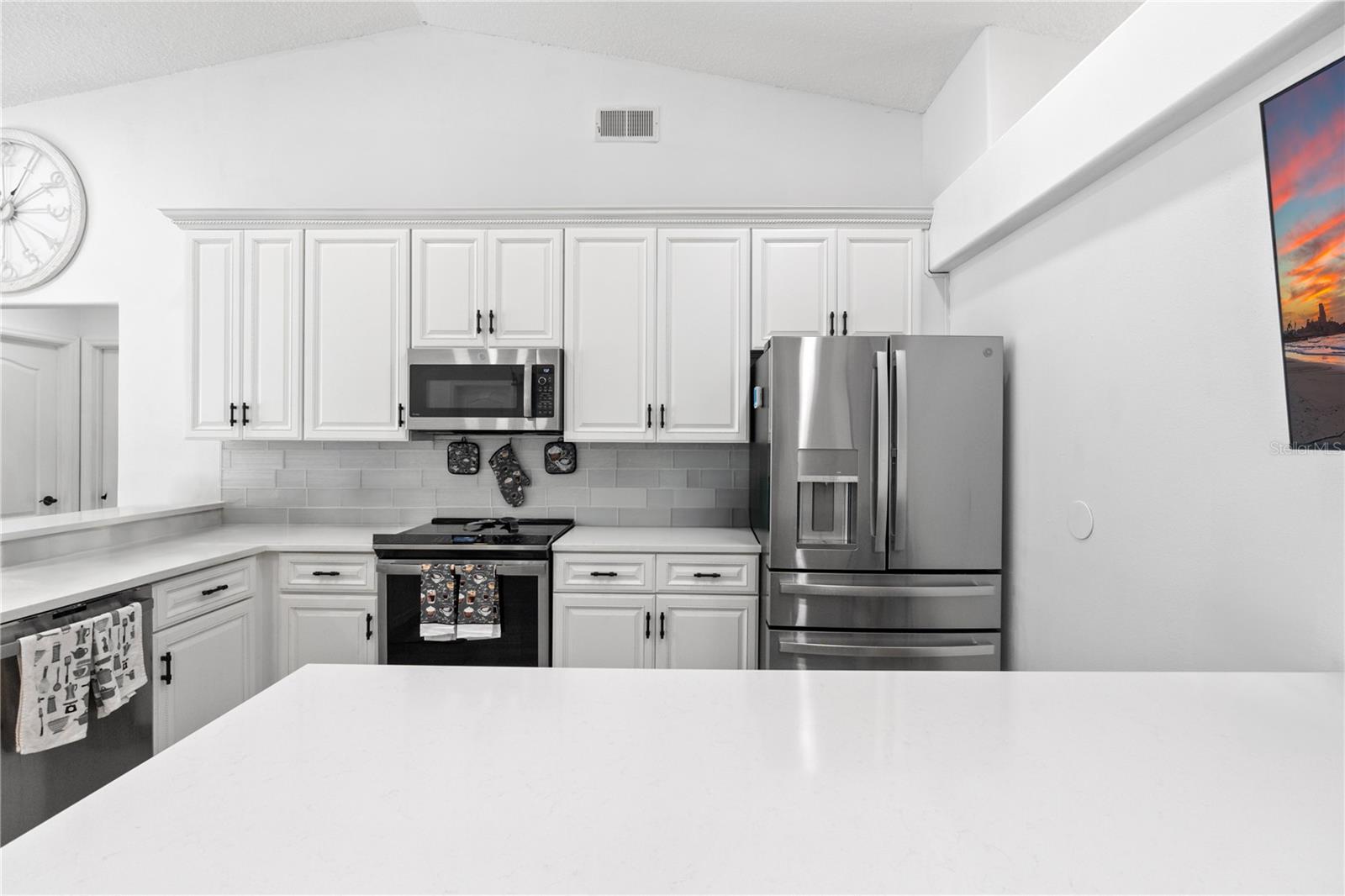 Image 20 of 57 For 2497 Treehaven Drive