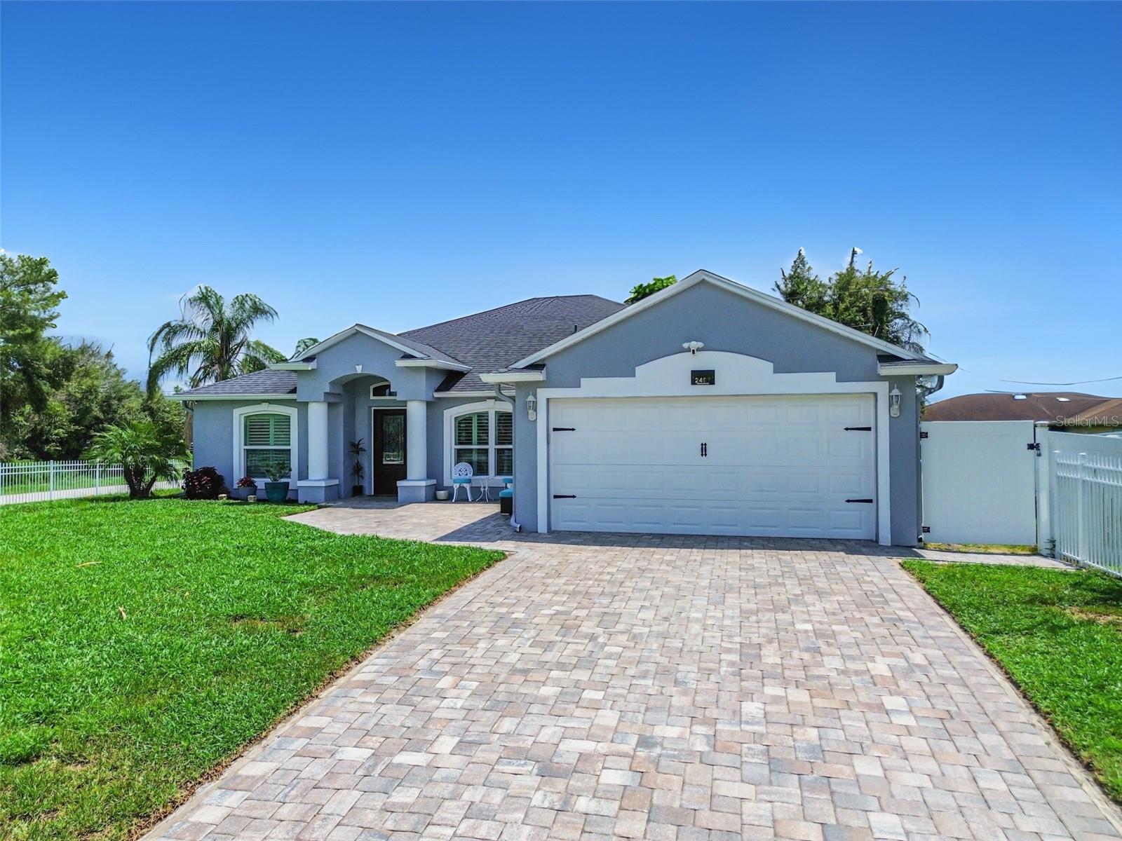 Image 3 of 57 For 2497 Treehaven Drive