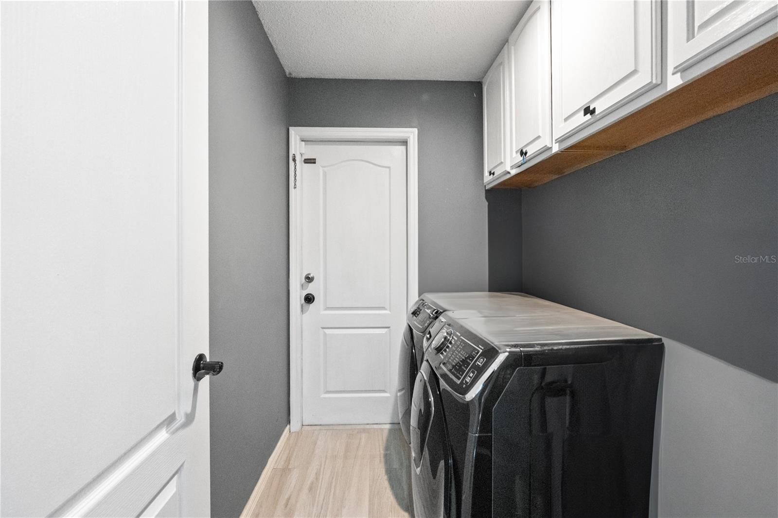 Image 45 of 57 For 2497 Treehaven Drive