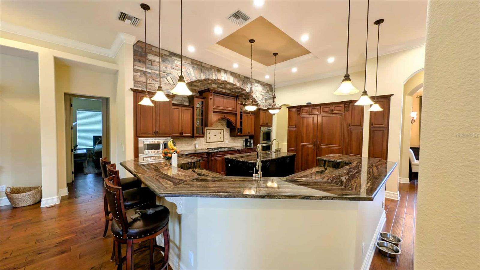 Image 14 of 33 For 35709 Pinegate Trail