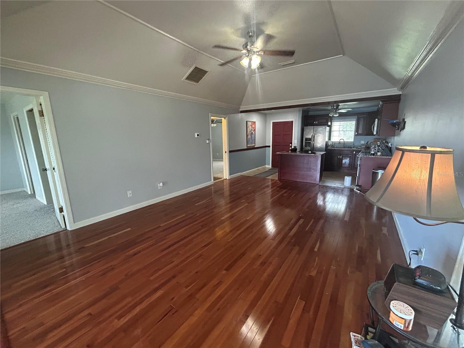 Image 10 of 40 For 1022 Villa Lane 11