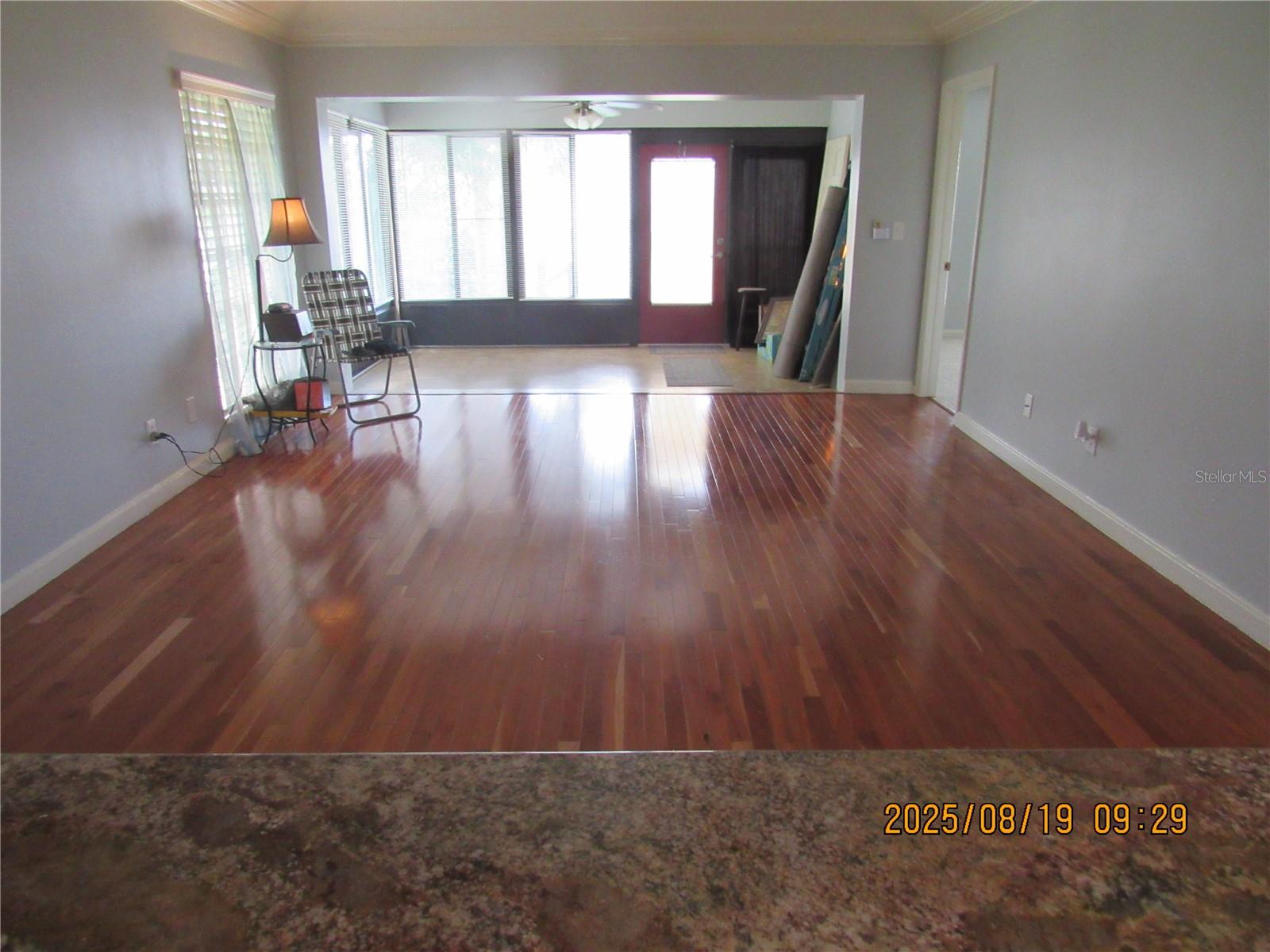 Image 13 of 40 For 1022 Villa Lane 11