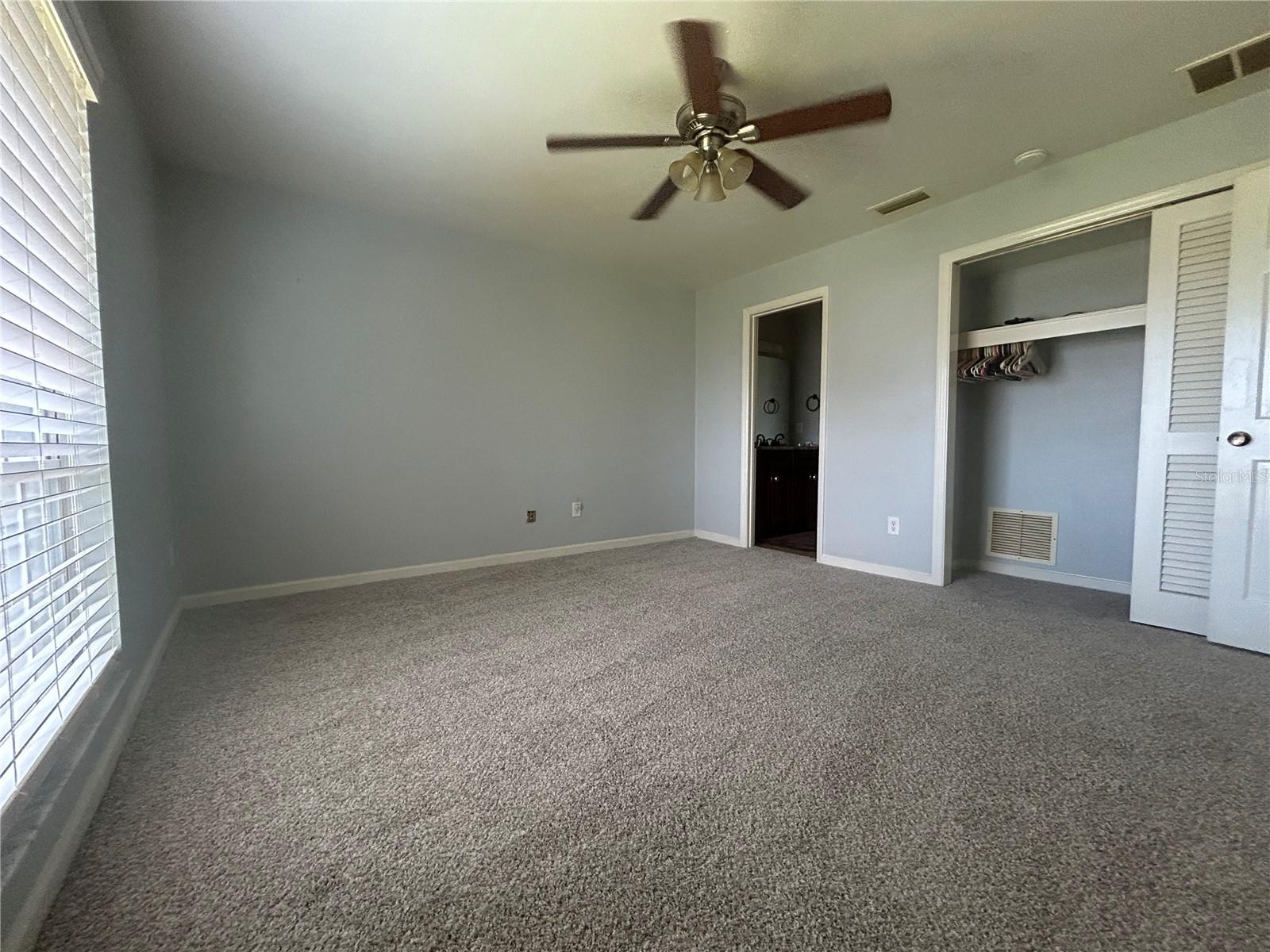 Image 17 of 40 For 1022 Villa Lane 11