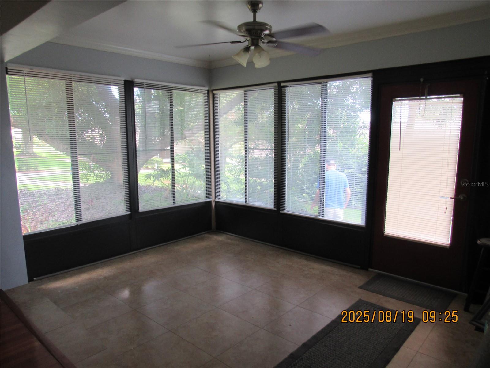 Image 30 of 40 For 1022 Villa Lane 11