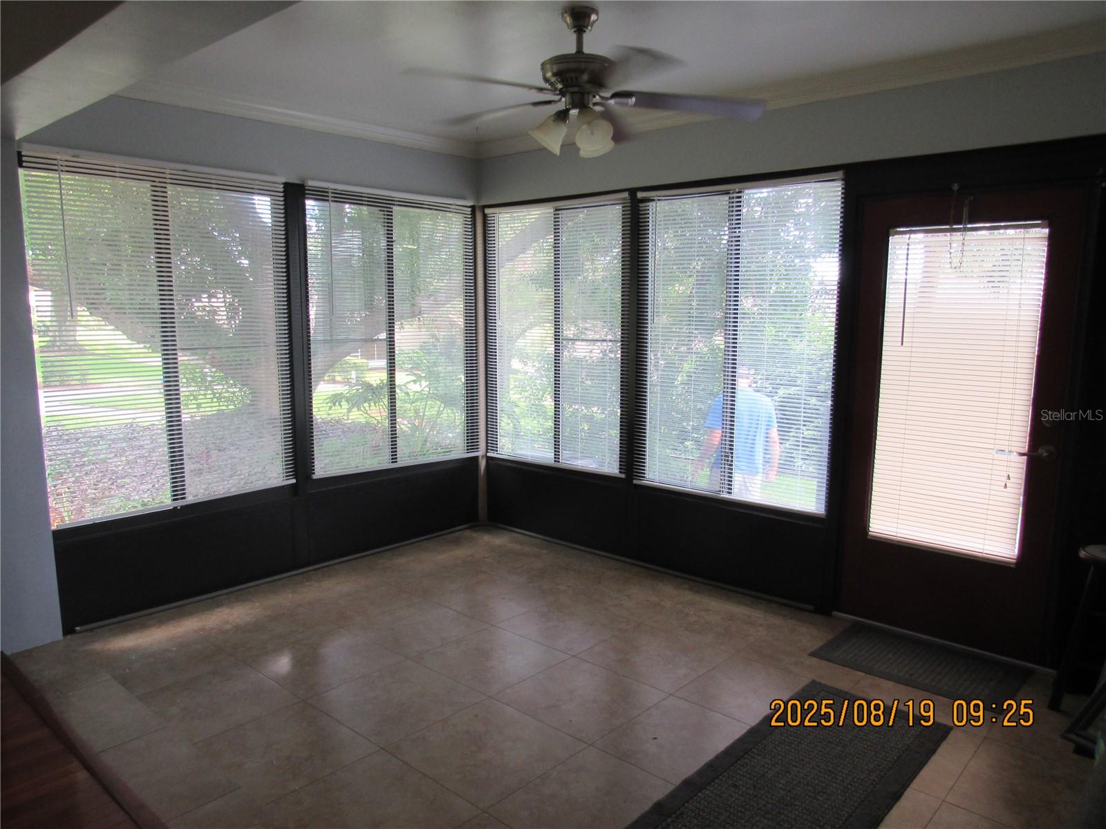 Image 31 of 40 For 1022 Villa Lane 11