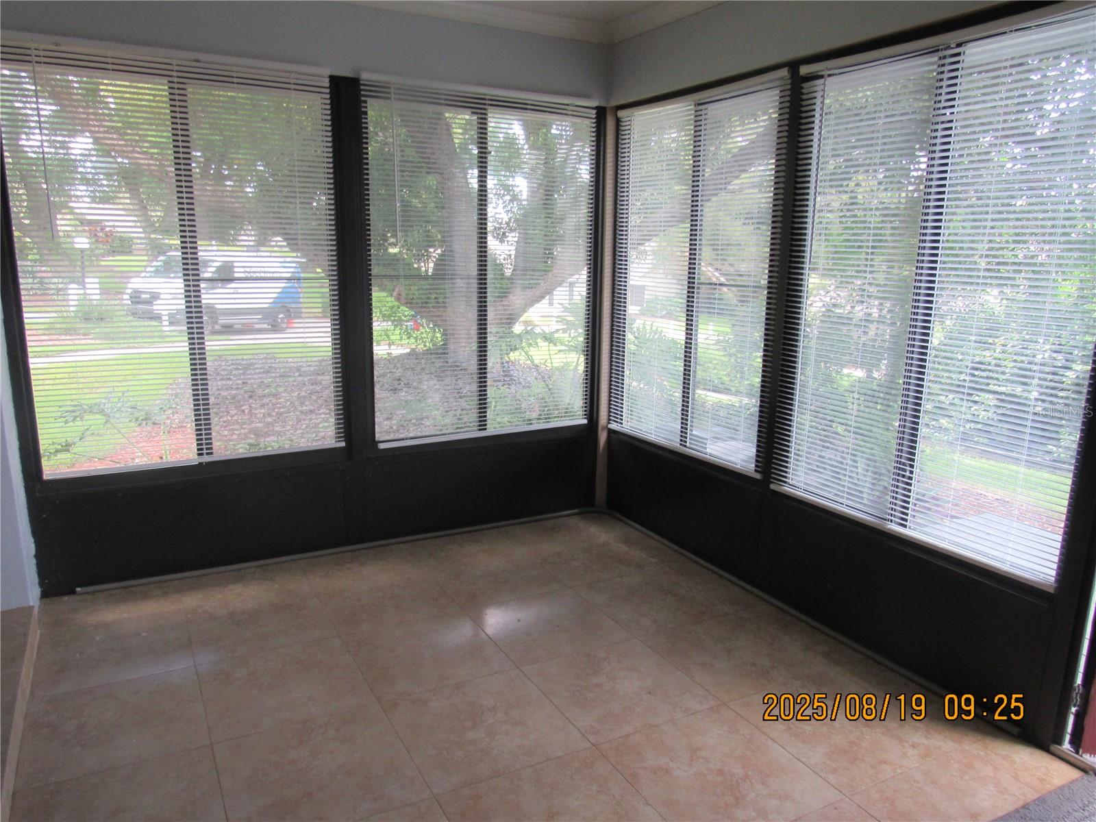 Image 33 of 40 For 1022 Villa Lane 11