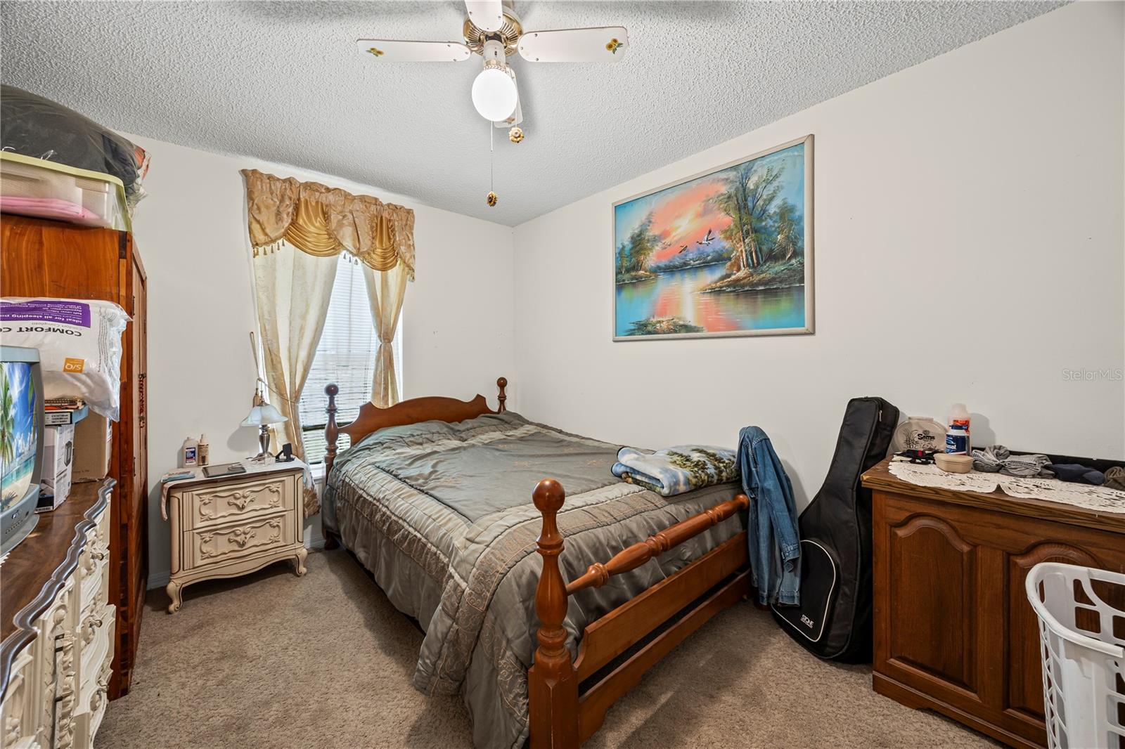 Listing photo id 35 for 8453 Apple Orchard Road