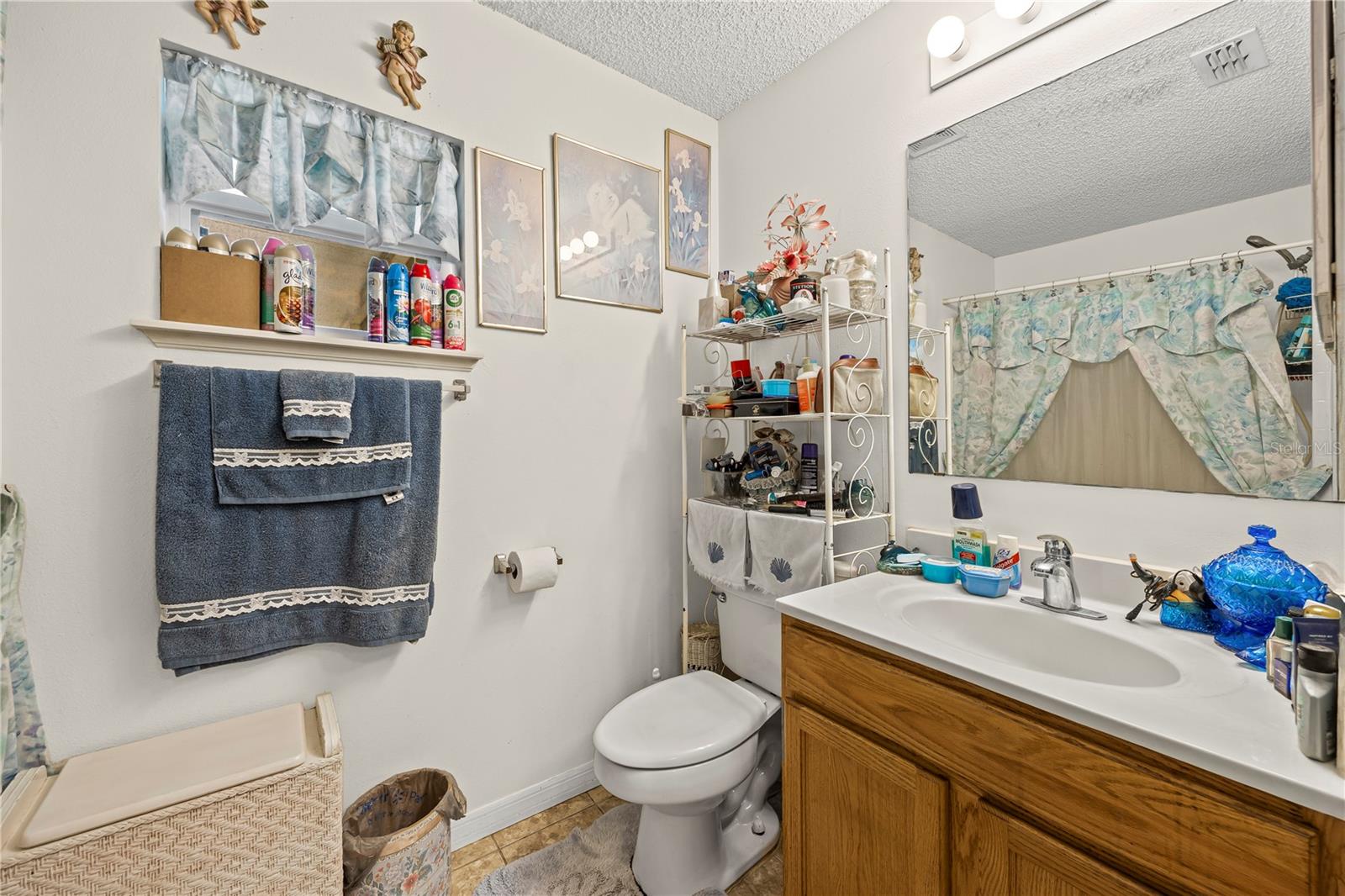 Listing photo id 43 for 8453 Apple Orchard Road