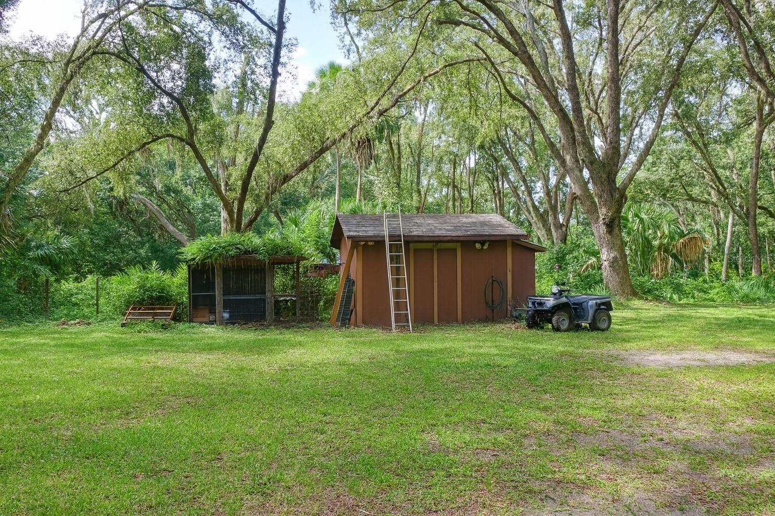 Image 23 of 28 For 42114 Lakeview Drive