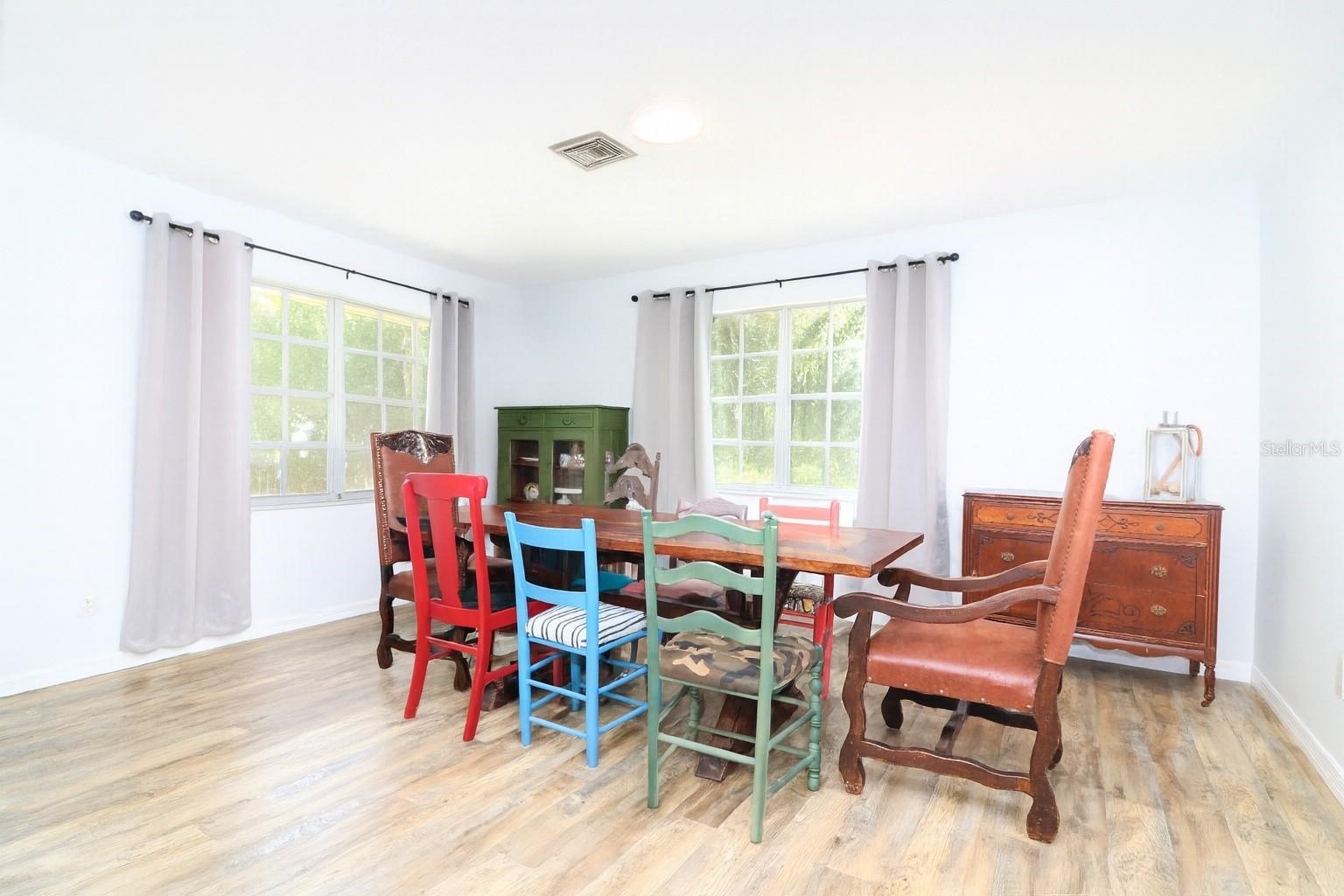 Image 8 of 28 For 42114 Lakeview Drive
