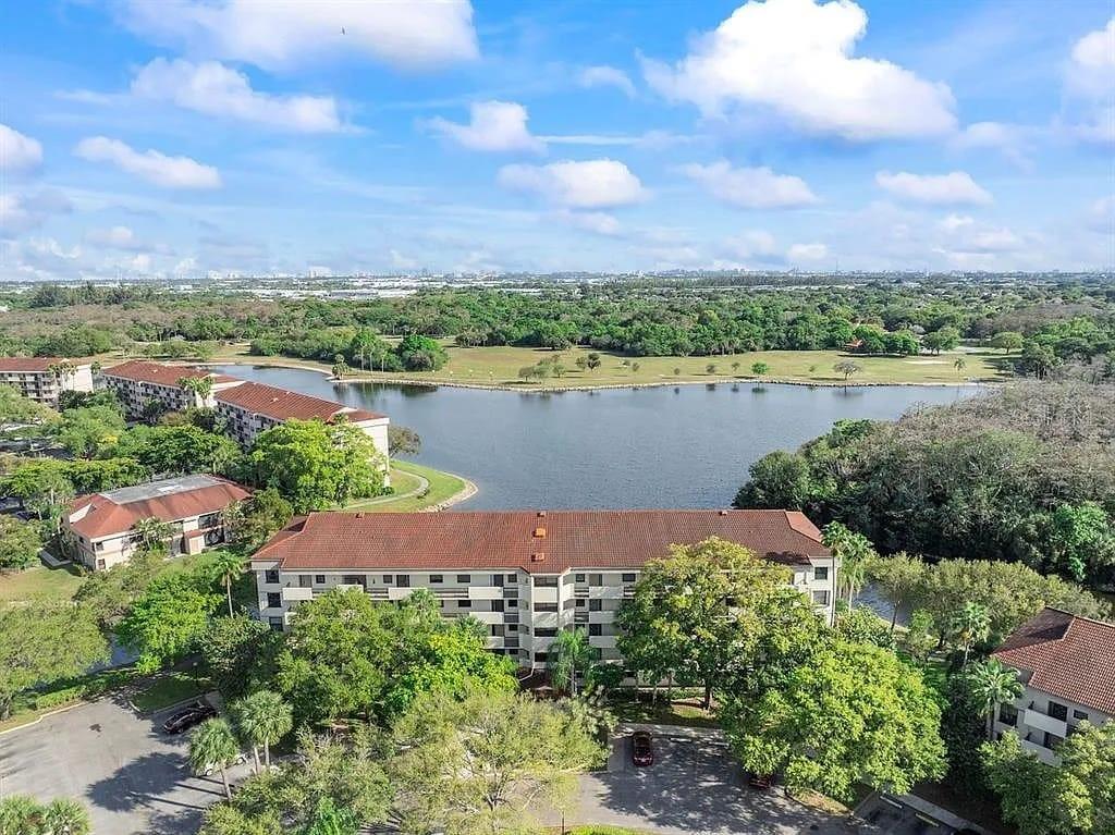 Details for 2907 Carambola Circle S 206, POMPANO BEACH, FL 33066