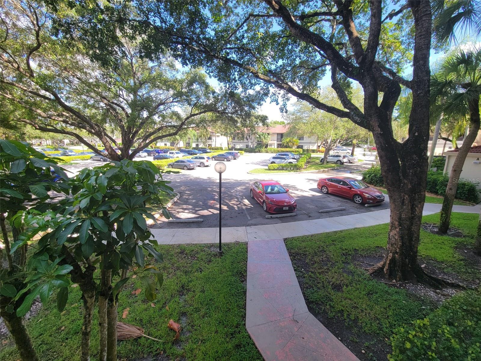 Listing photo id 13 for 2907 Carambola Circle S 206