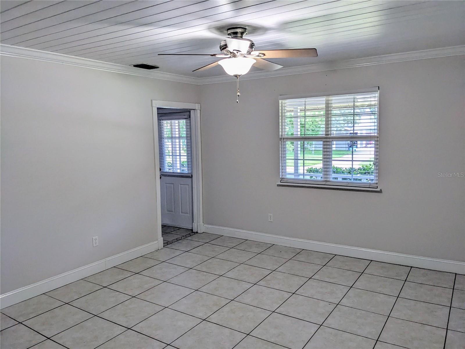 Image 6 of 35 For 402 Domer Street