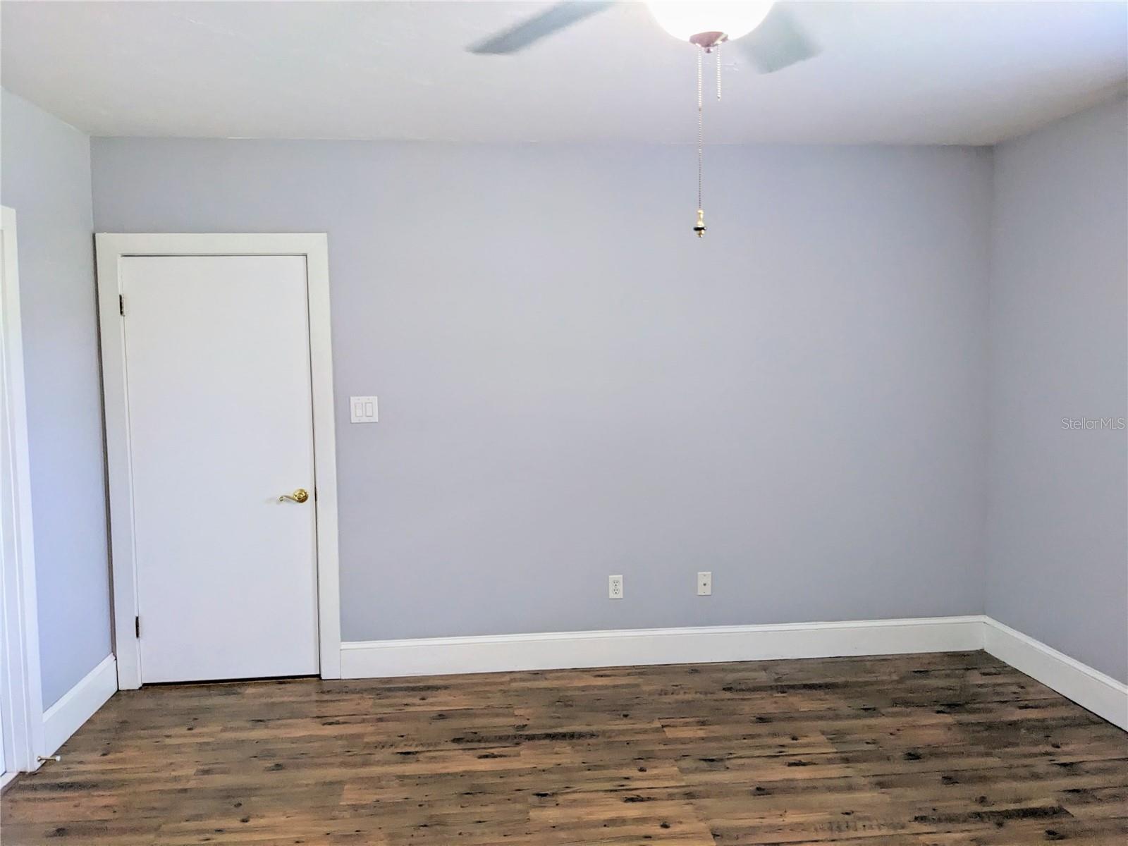 Image 8 of 35 For 402 Domer Street