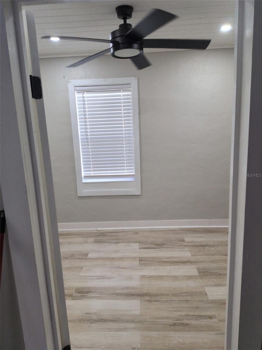 Image 4 of 19 For 1915 Virginia Avenue